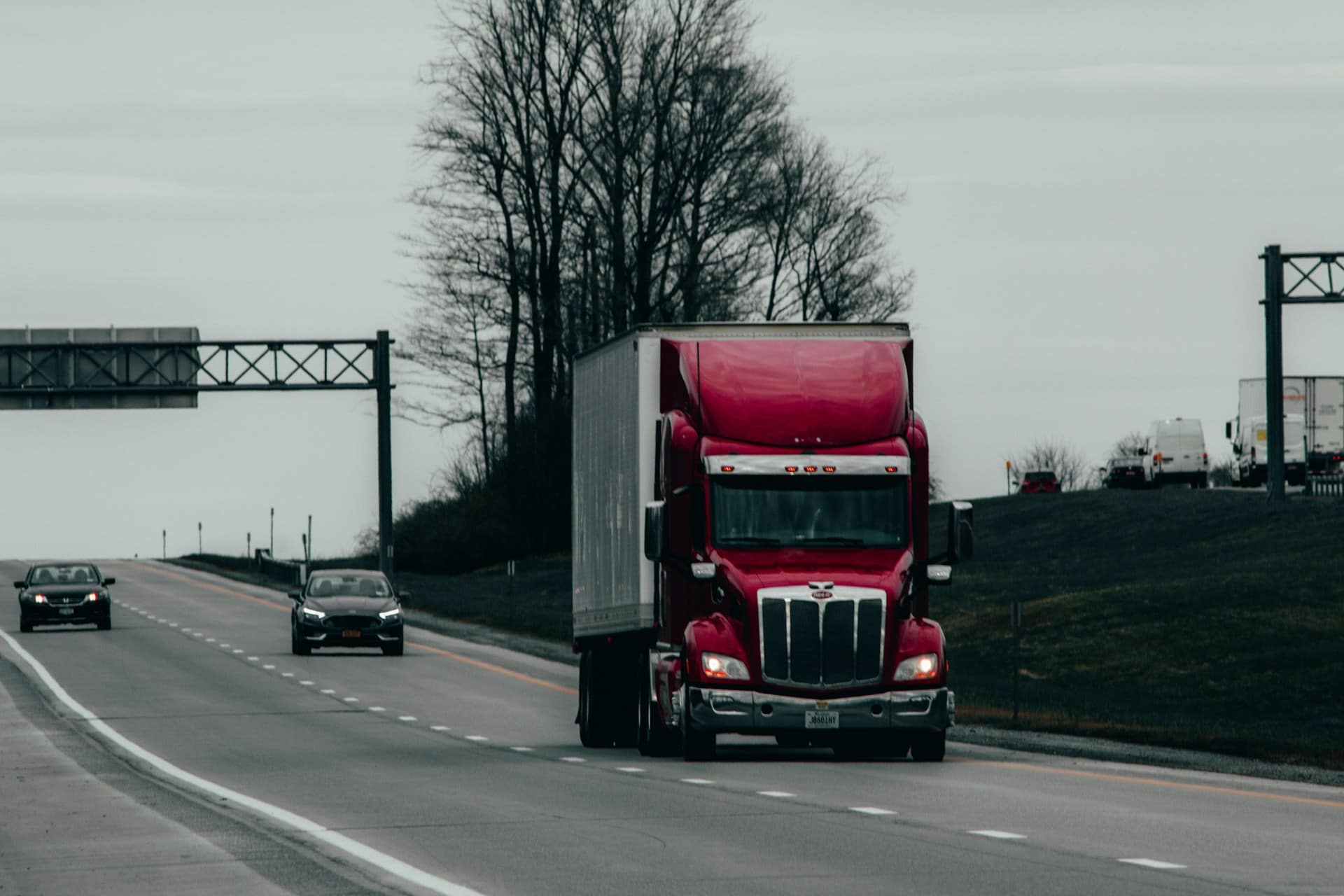 Is Green FTL Trucking Services in GTA